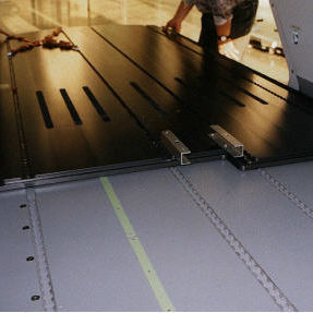Pavimento de aluminio - H145 - Aerolite AG - antideslizante / interior / de protección