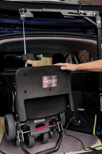 Brazo elevador para silla de ruedas para coche - Car Mini  - Luggie - fijado al vehículo