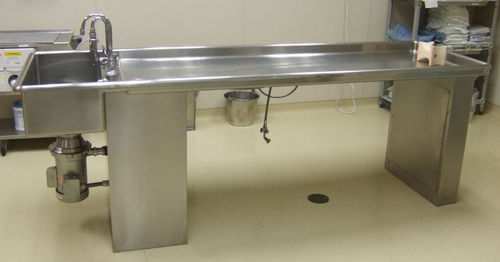 Mesa de autopsia - DP Deluxe - Spire Integrated Solutions - rectangular / con sistema de aspiración / con fregadero