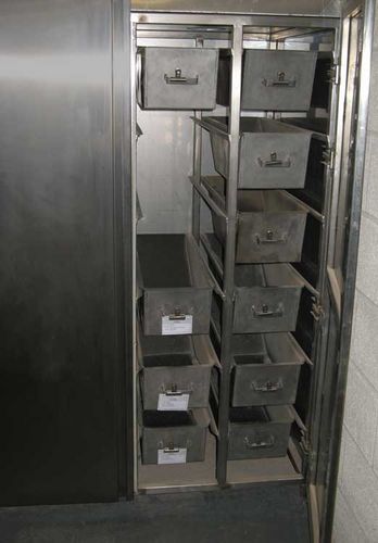 Armario de refrigeración - DFW Europe - para cenizas de incineración / de hospital / con ventilación