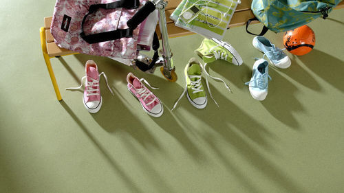 Pavimento de vinilo - TARALAY SECURITE COMPACT - GERFLOR - antideslizante / de alta eficacia / interior