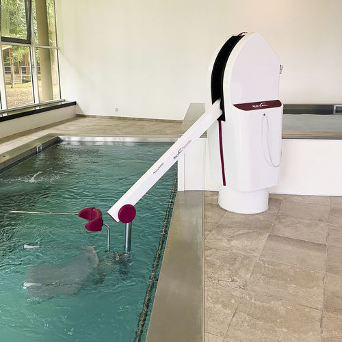 Elevador de pacientes eléctrico - POSEIDO  - FRANCE REVAL - de suelo / para piscina / elevadora