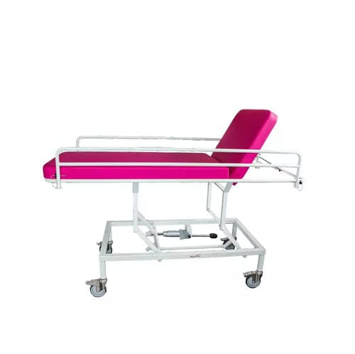 Mesa para cambiar pañales - 7724.00 - FRANCE REVAL - rectangular / de altura regulable / con ruedas