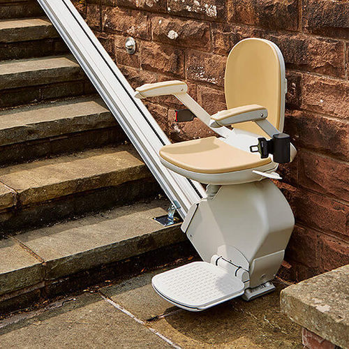 Salvaescaleras para escalera recta - 130 - Acorn Mobility Services - para exterior / para humanos / de tipo sillón