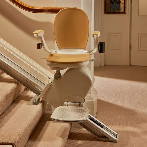 Salvaescaleras para escalera recta - 130 - Acorn Mobility Services - para humanos / plegable / de tipo sillón