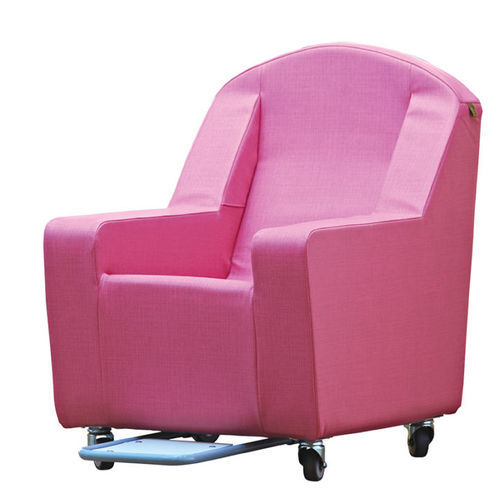 Sillón para habitación de pacientes - Stirling - Direct Healthcare Group - con ruedas