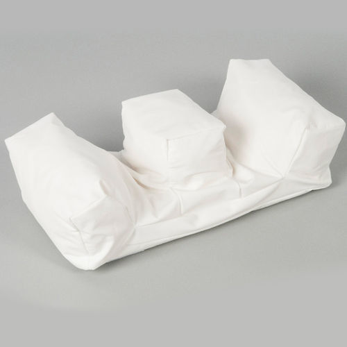 Almohada de sujeción de la pierna - Box W - G and S Smirthwaite Ltd.  - médica / pediátrica