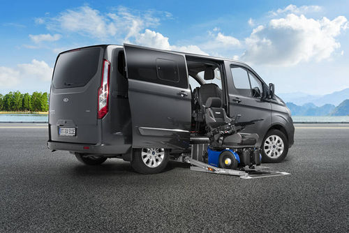 Vehículo para discapacitados monovolumen - Tourneo Custom - PARAVAN - diésel / híbrido / acceso lateral