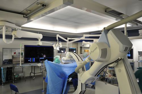 Sala de operaciones de grandes dimensiones - ADMECO - híbrido