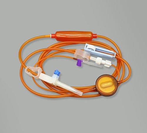 Set de perfusión con protección contra la luz - Jianxi Sanxin Medtec Co., Ltd.  - con filtro para prevenir la contaminación de partículas / con grifo / con cámara de goteo