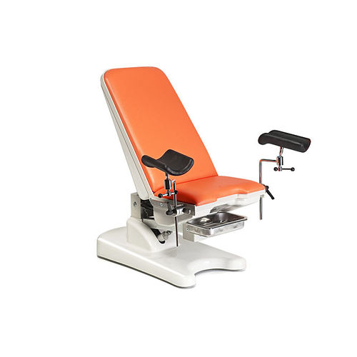 Sillón de reconocimiento ginecológico - BOOM 1 Plus S - A.A.MEDICAL - manual / con reposapiernas / 2 secciones