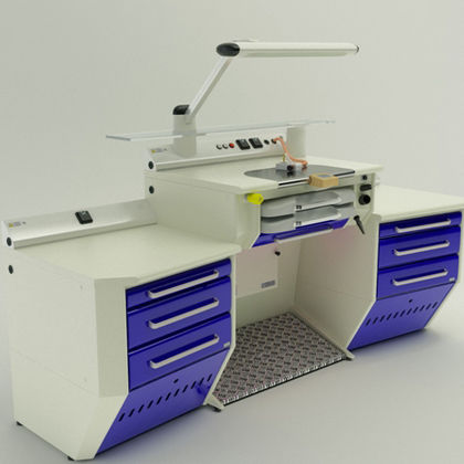 Puesto de trabajo para laboratorio dental con luz - Operativa 4  - CATO - con reposapiés