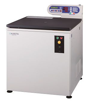 Centrífuga de laboratorio - 9942 - KUBOTA - multifunción / de sangre / de mesa