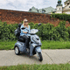 scooter para movilidad reducida eléctrico / 3 ruedas / con baúl