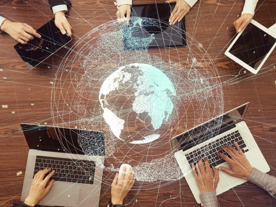 "La digitalización permite participar desde la oficina o la sala de reuniones con los compañeros, pero también desde la comodidad del propio sofá, en Francia o en cualquier otro lugar"