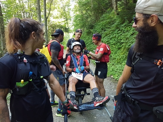 Una Joëlette en el Ultra Trail du Mont-Blanc