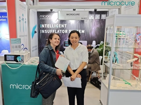 MicroCure concluye con éxito la Exposición Árabe de Salud 2025 y amplía sus asociaciones mundiales