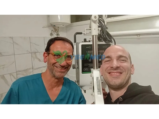 El veterinario de Cyprian está satisfecho y contento con el sistema de rayos X digital YSENMED YSX053-A VET