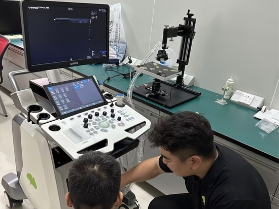 El Colegio Médico de Xiamen instala con éxito un sistema de ecografía para pequeños animales