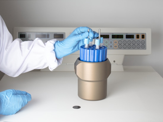 Experimente la precisión de la centrífuga Cellsep en acción