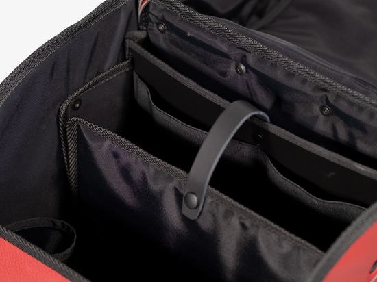 Bolsa vacía abierta