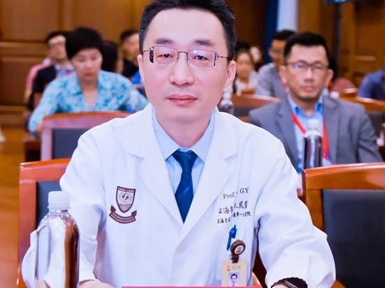 Guoyong Hu pronuncia el discurso