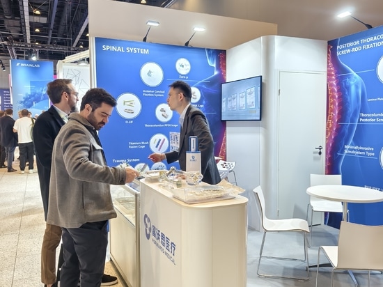 Forwards Medical presenta su innovadora cartera de productos en EuroSpine 2025
