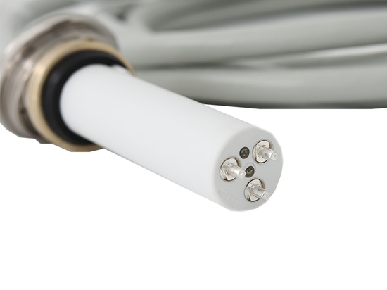 Experto en fabricación de cables de alta tensión