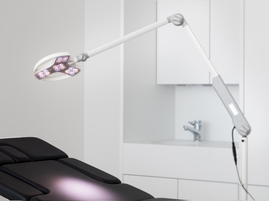 VISIANO 20 Pro - lámpara de exploración en la sala de tratamiento