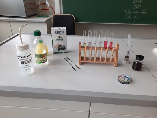 Tecnología moderna de agua ultrapura para una formación científica orientada a la práctica